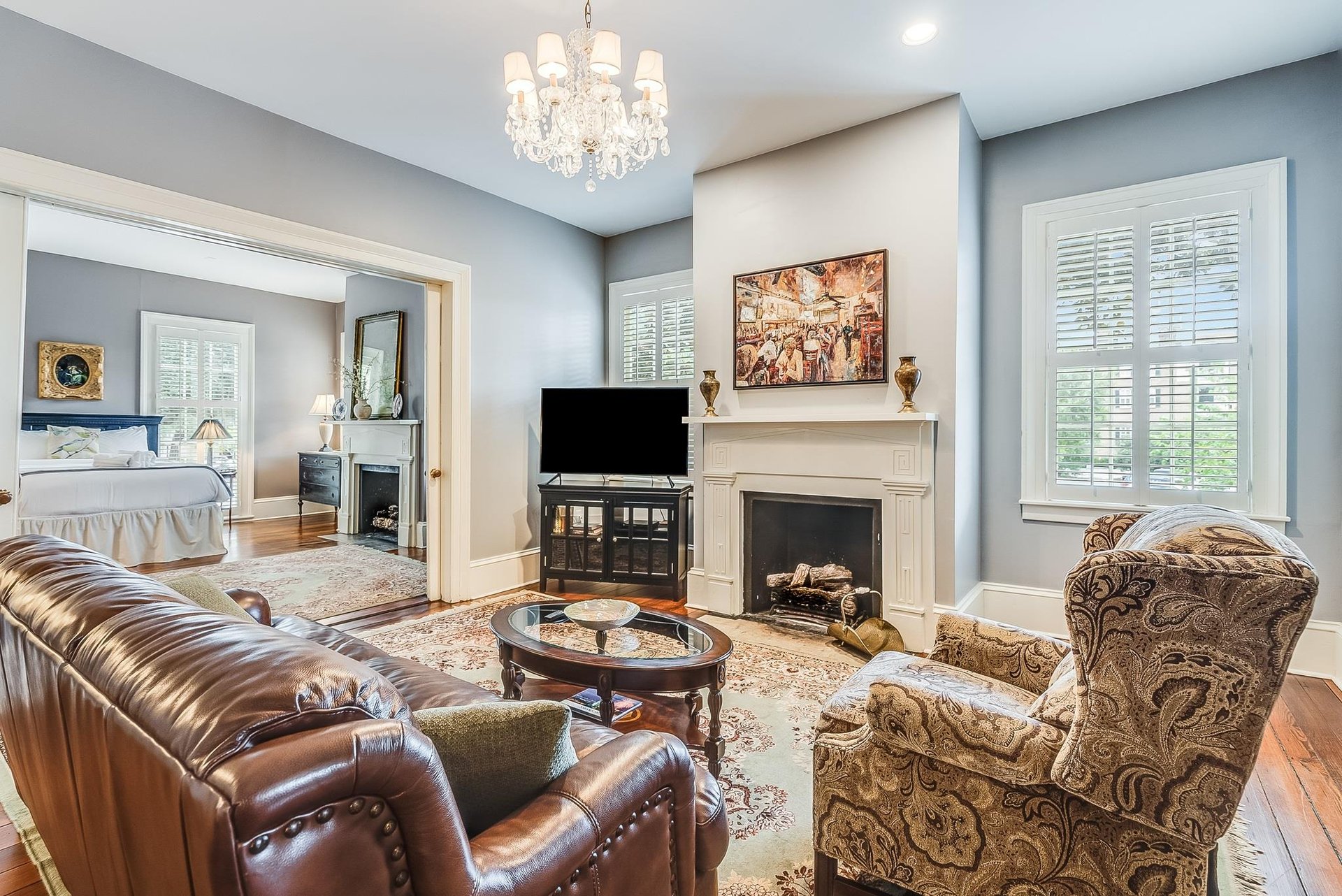 Welcome to Bird Baldwin House Parlor