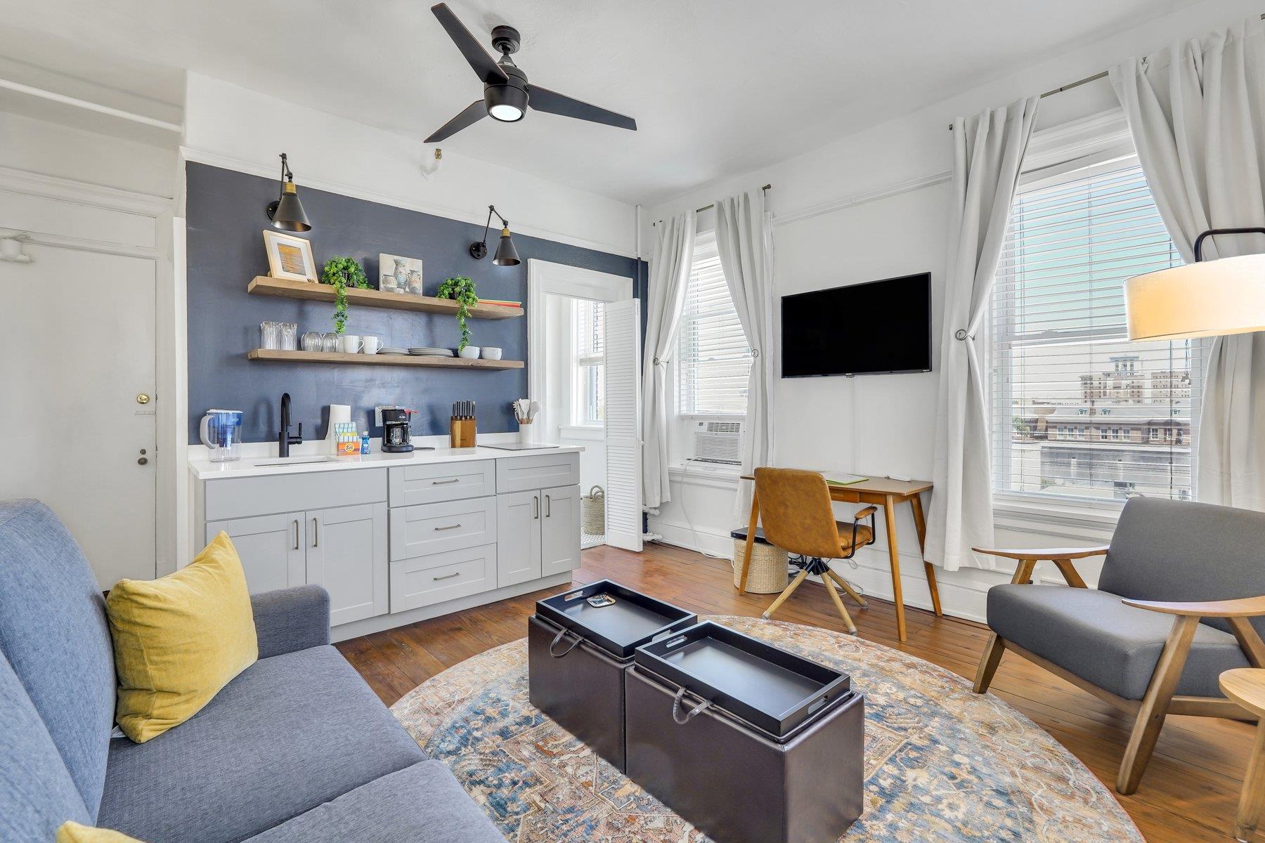 Welcome to Hideaway at The DeRenne