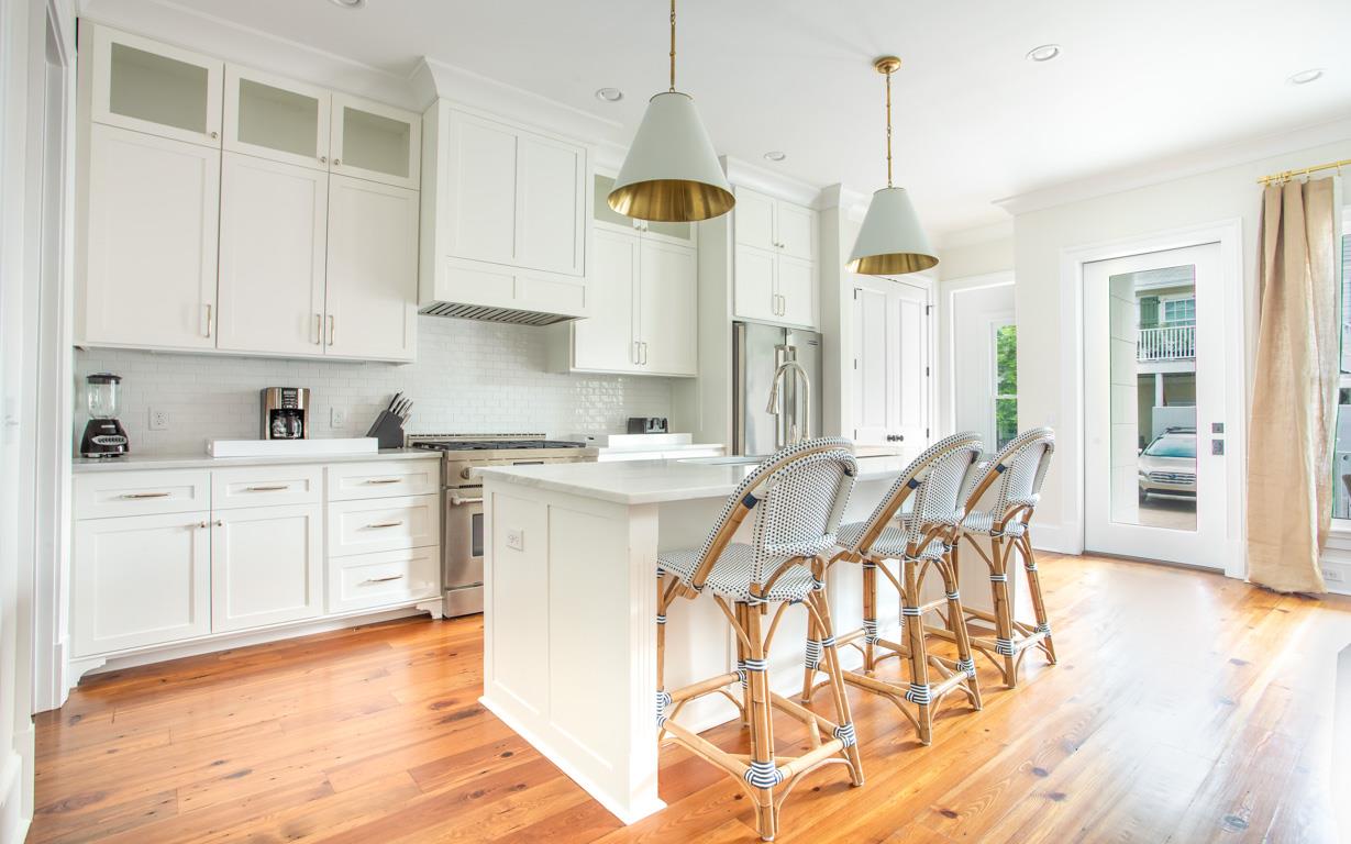 Newly built, this kitchen has it all