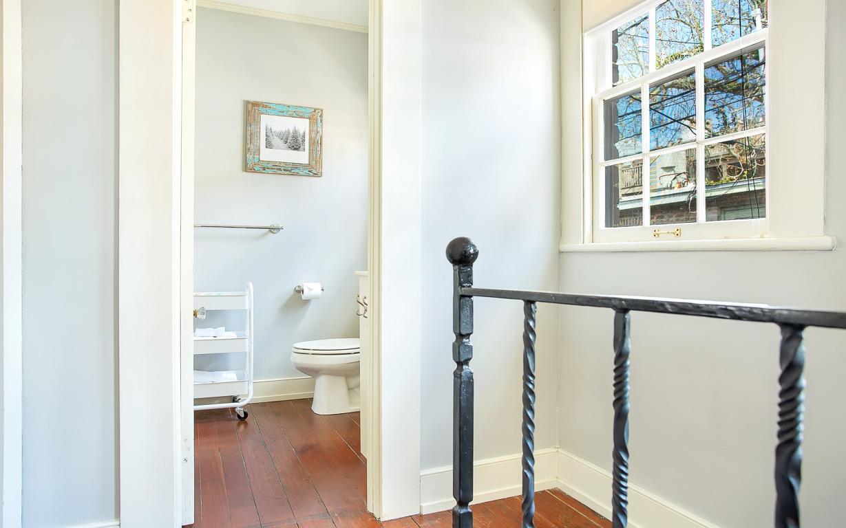 atop of the stairs you will find the bathroom, with tubshower combination.