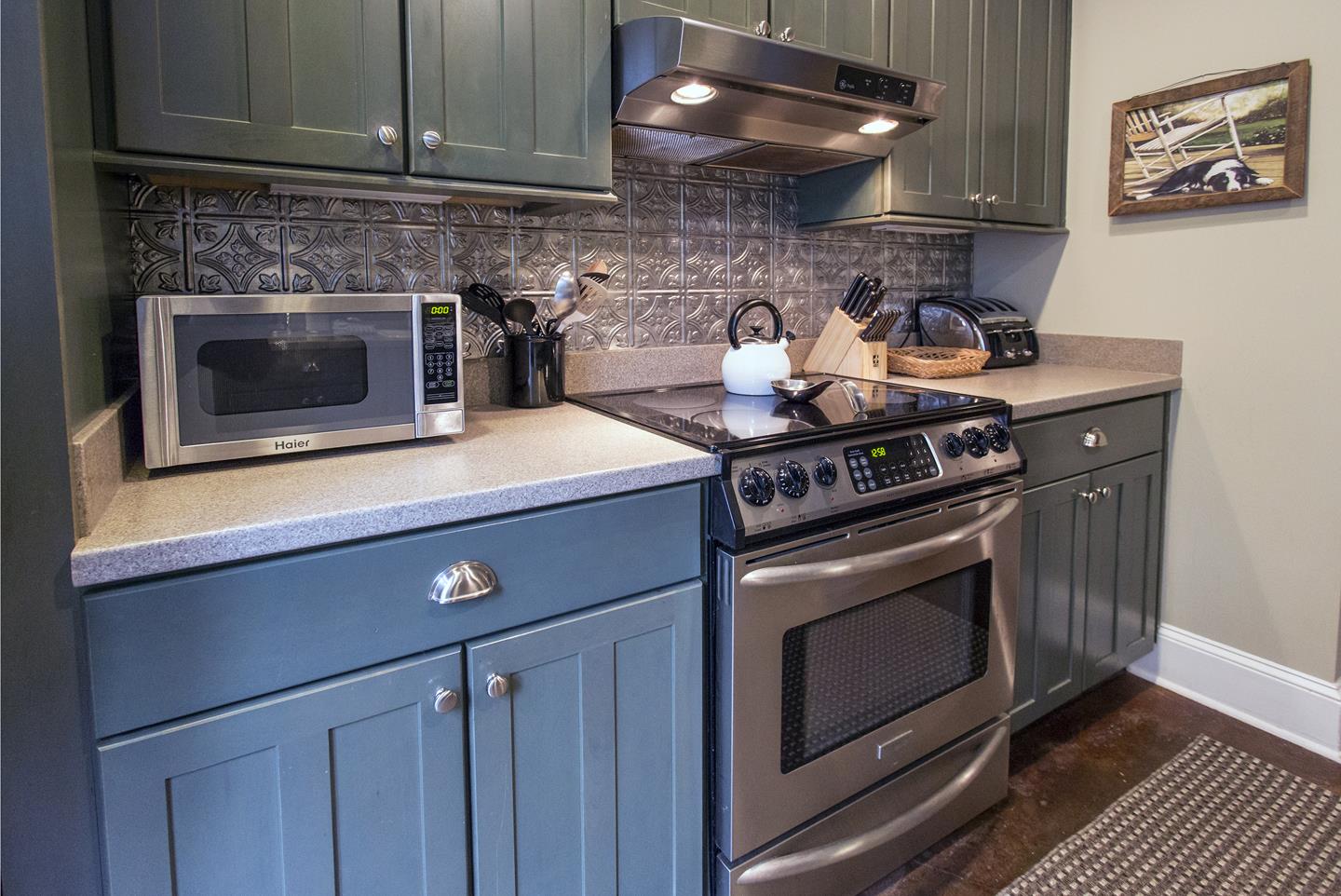 Recently remodeled kitchen with all new appliances.