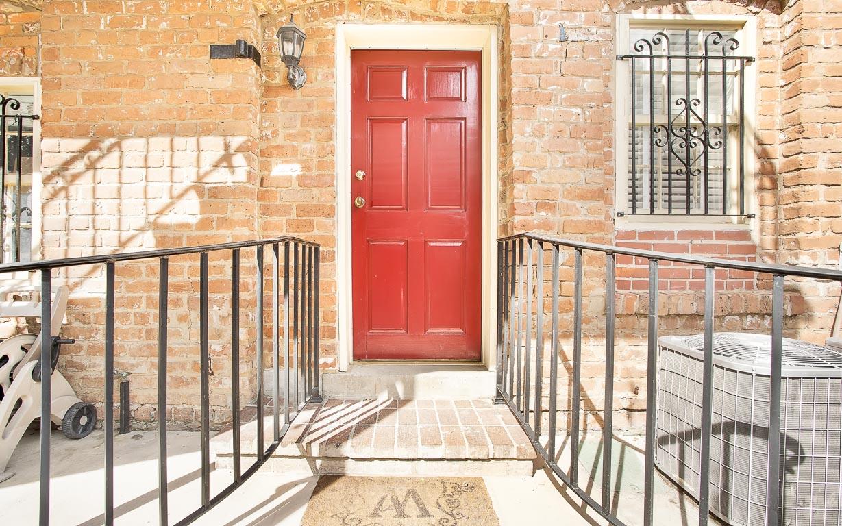 This apartment is on the ground floor.