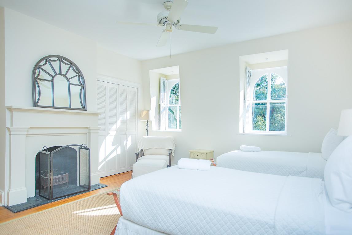 Additional closet space is ideal for larger parties.