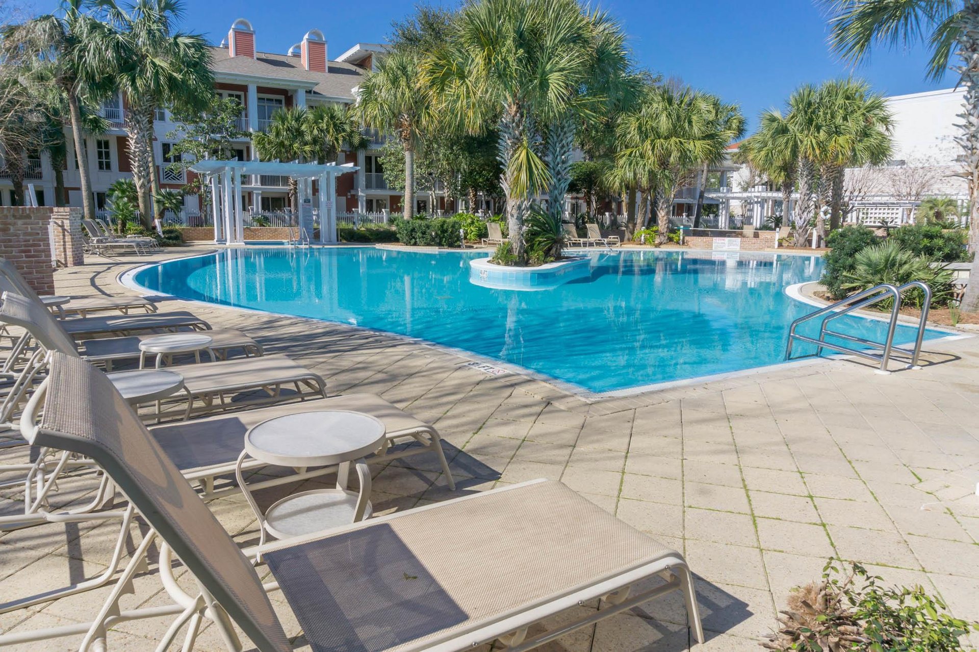 The Pilot House pool