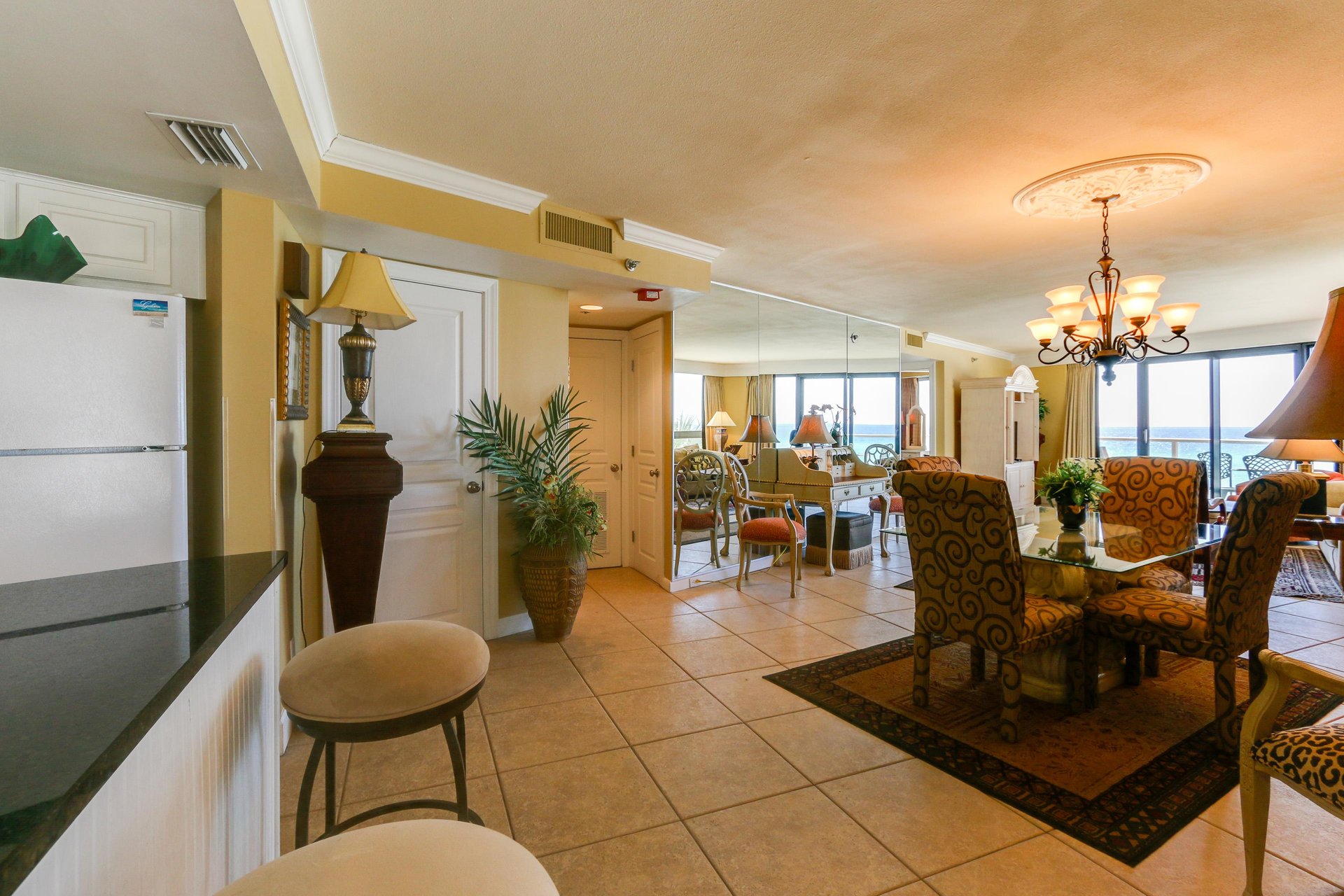 Beachside II 4231 Dining Room