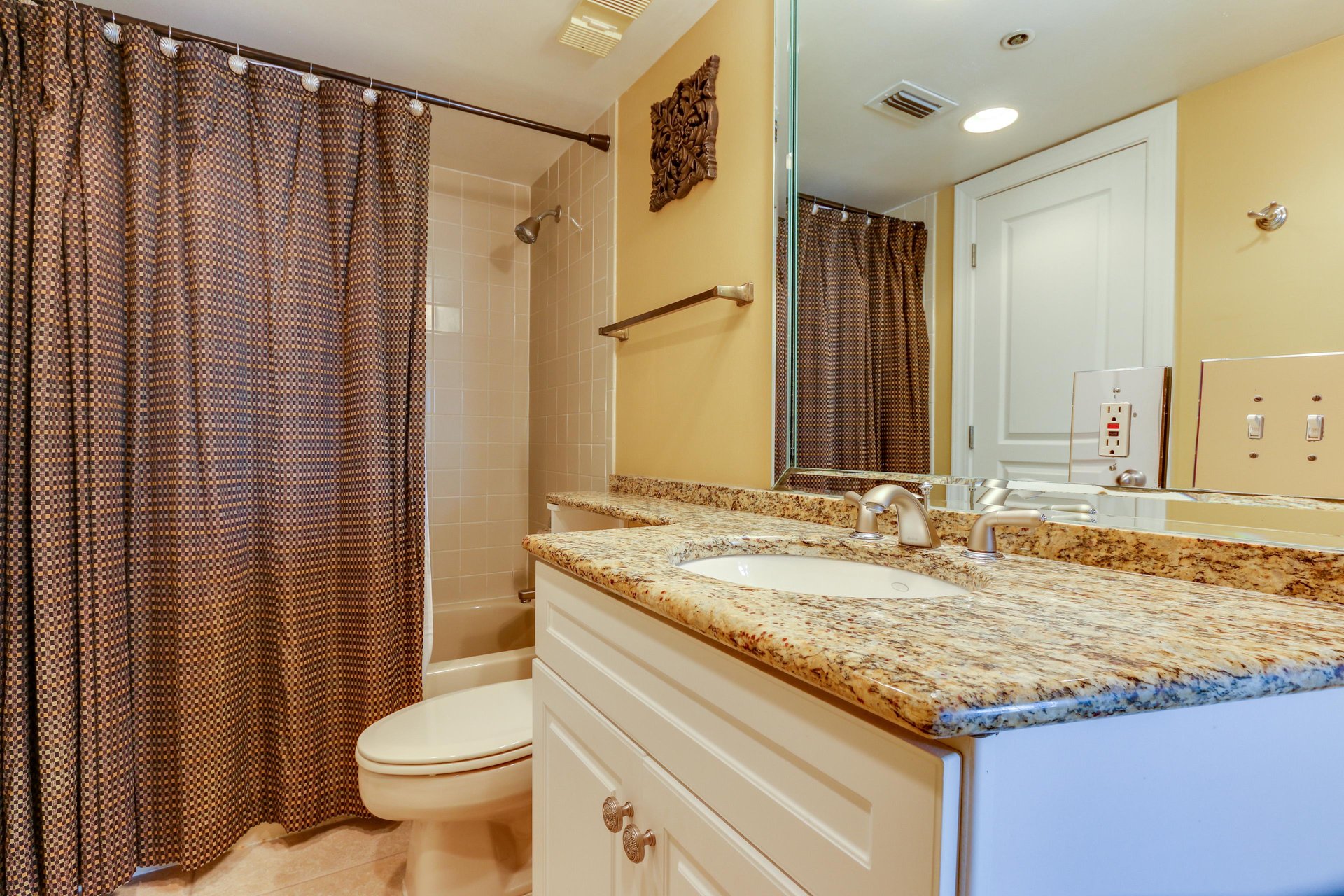 Beachside II 4231 Bathroom