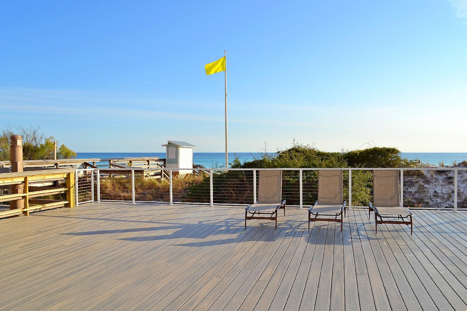 Topsl Resort Tanning Deck