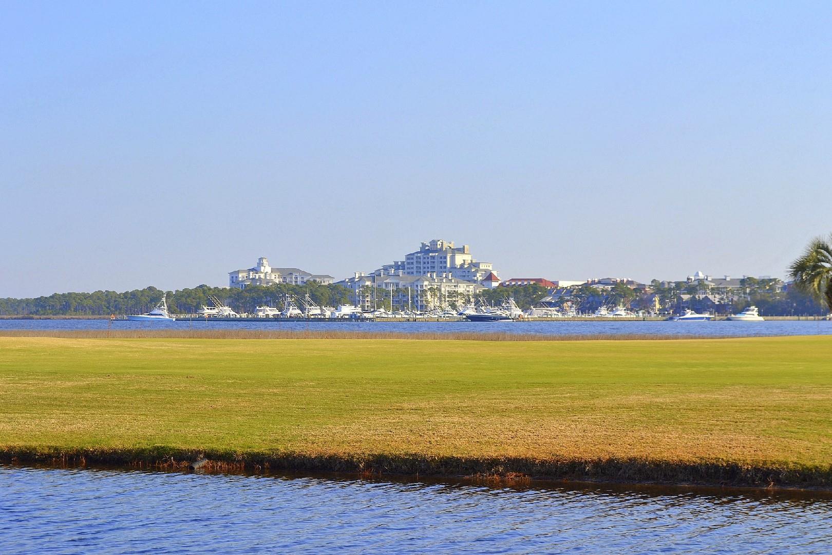 Baytowne Marina