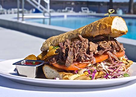 sunsetbaycafe_roastbeefpoboy1