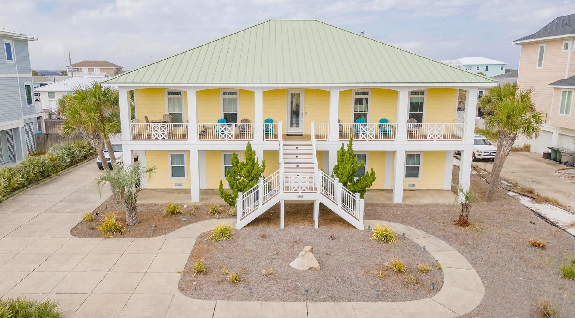 Ariola 1405  The Big Yellow Beach House 1