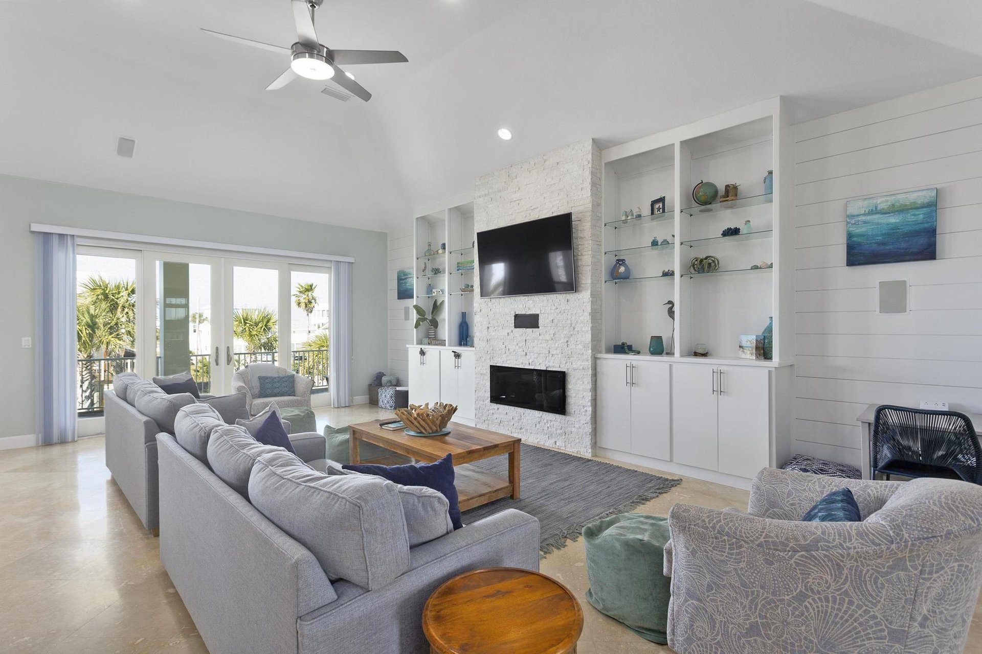 Ariola 1405  The Big Yellow Beach House 3