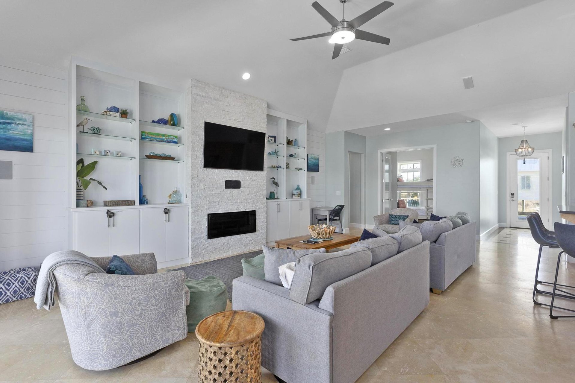 Ariola 1405  The Big Yellow Beach House 4