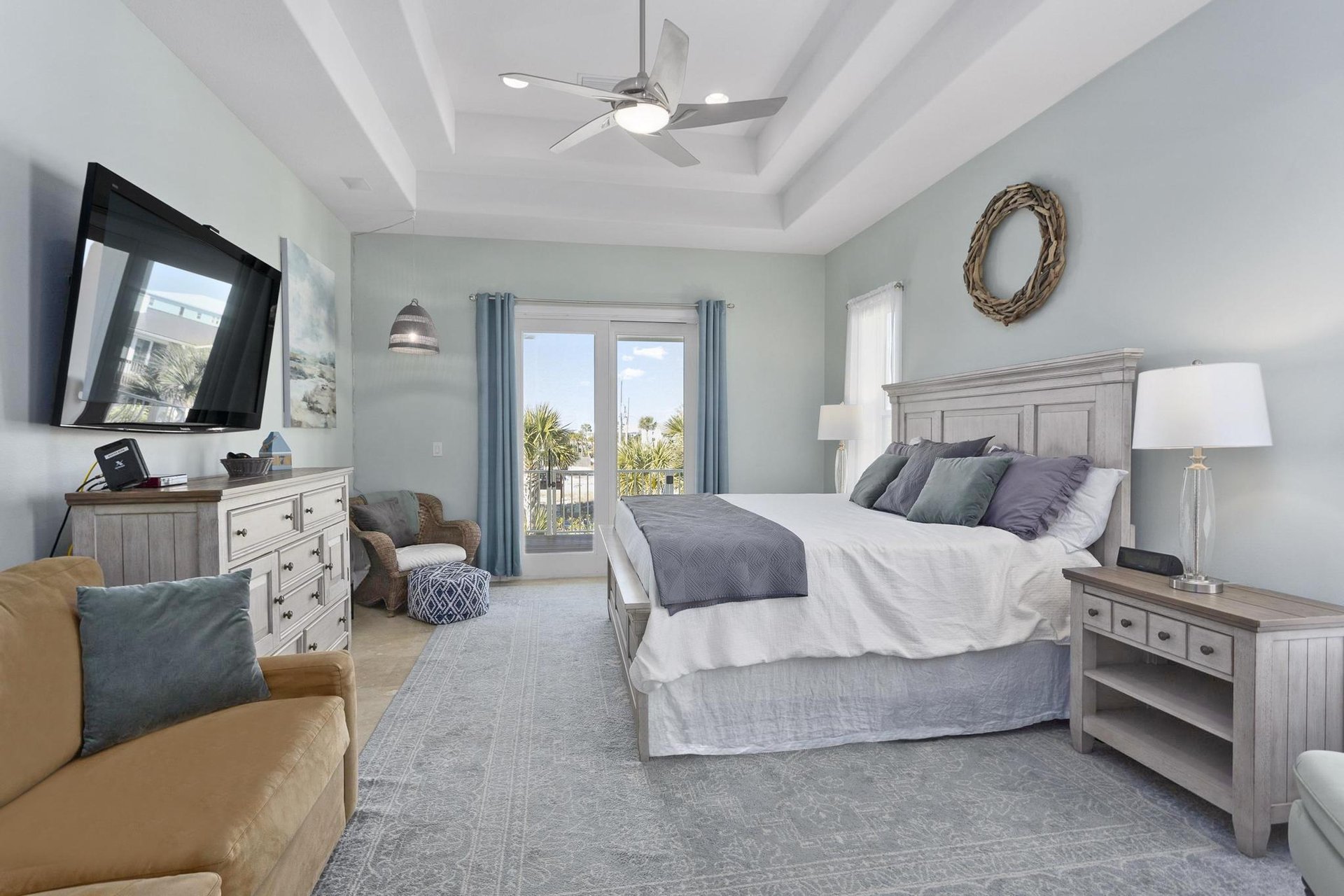 Ariola 1405  The Big Yellow Beach House 12