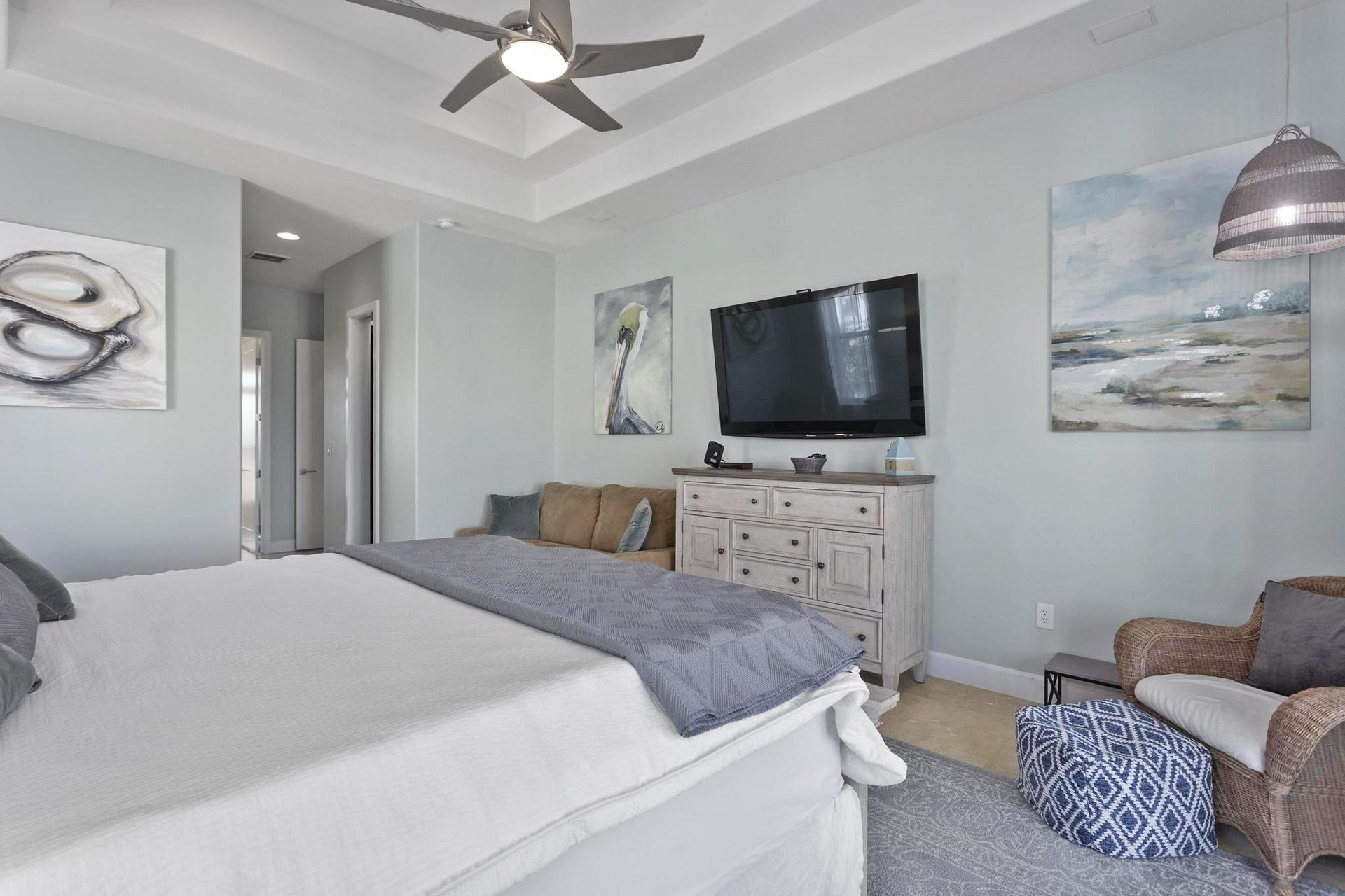 Ariola 1405  The Big Yellow Beach House 13