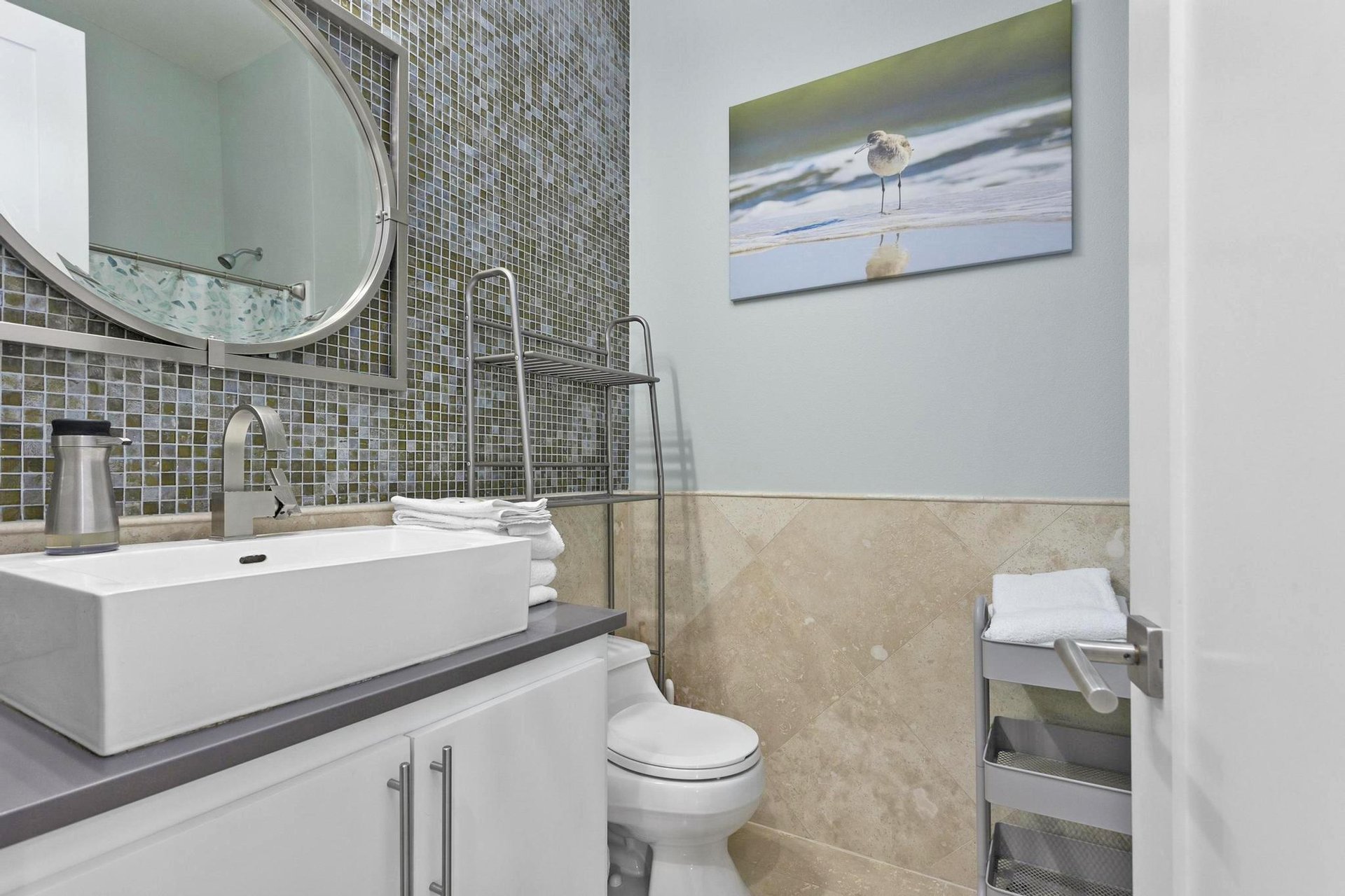 Ariola 1405  The Big Yellow Beach House 18