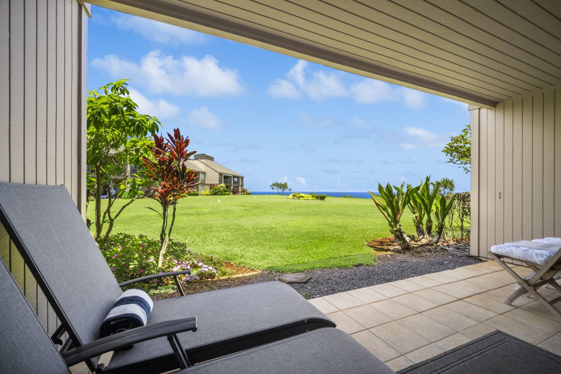 Master Bedroom Lanai