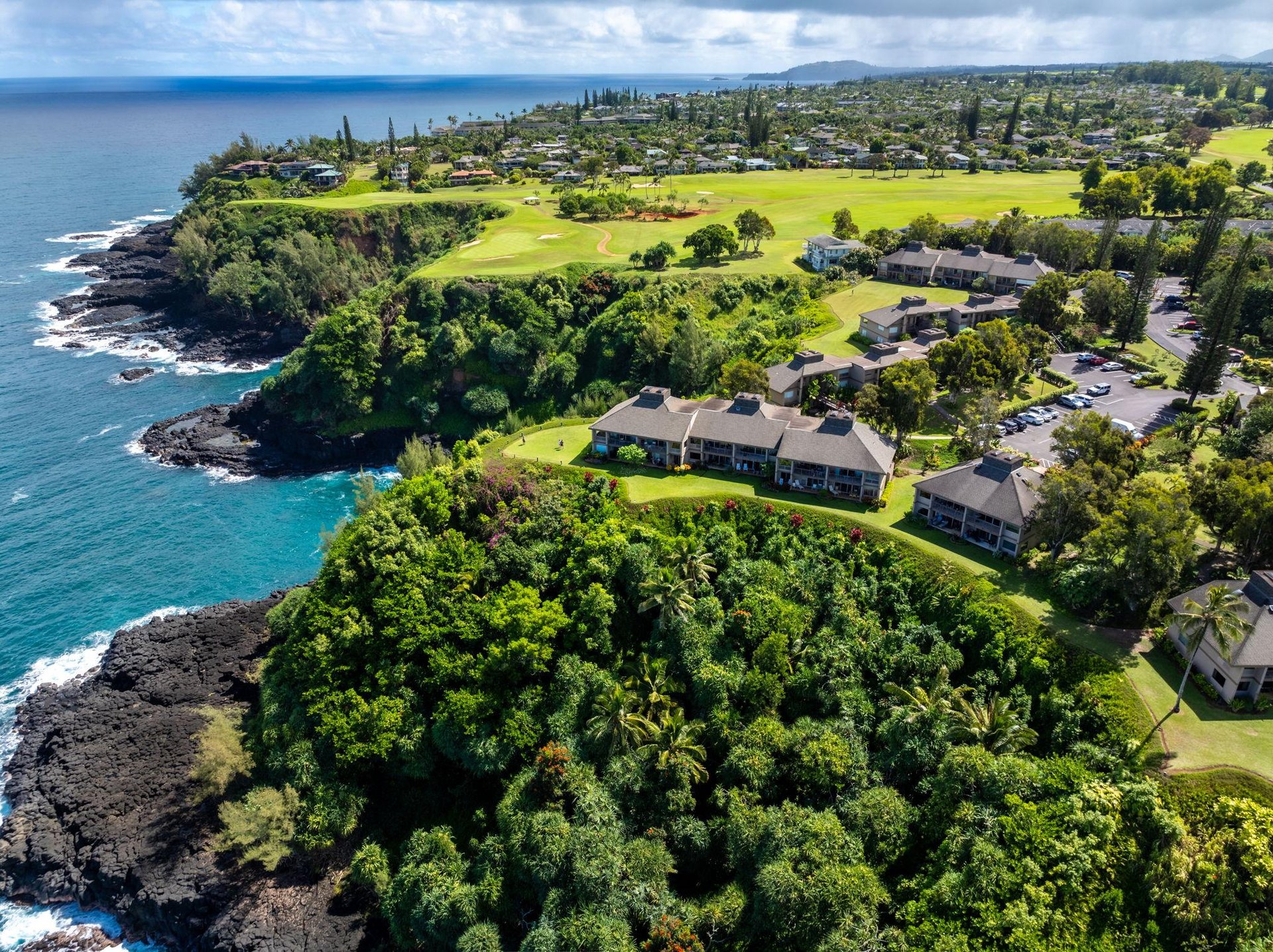 The Pali Ke Kua Complex