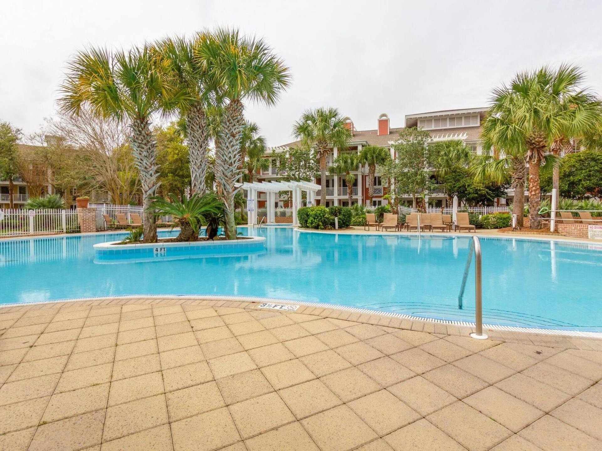 Observation Points outdoor swimming pool