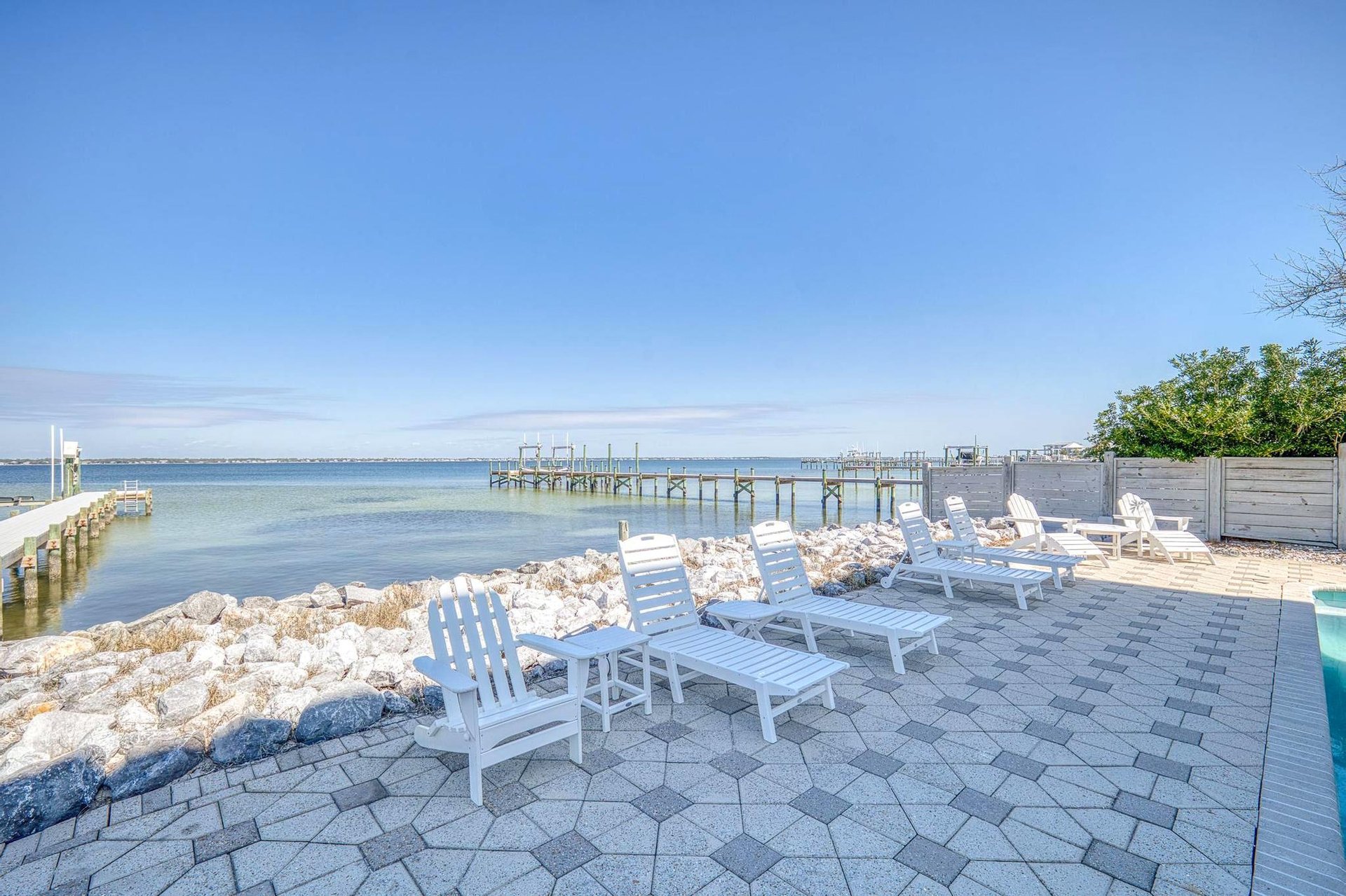 Ensenada Uno 1715 28