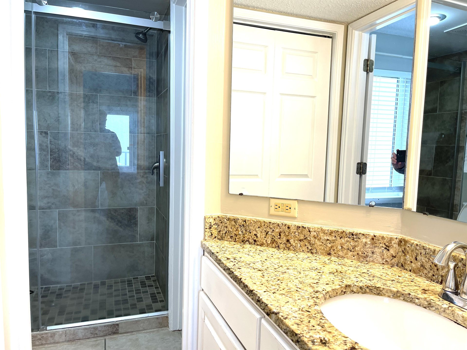 Surf Side Shores 1206 14