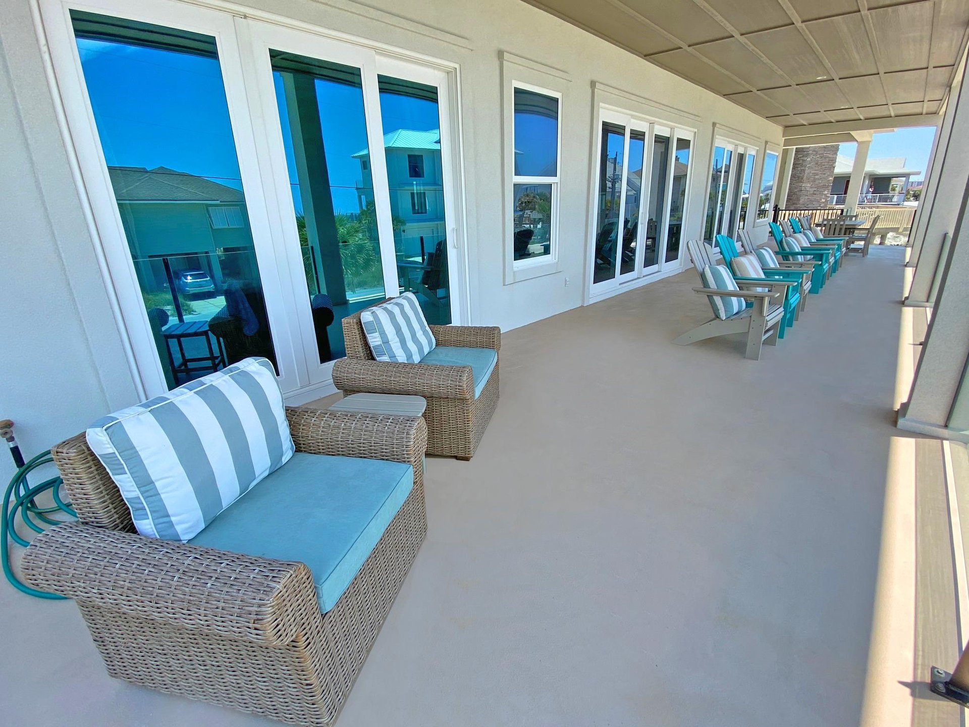 Ariola 1105  Emerald Oasis 33