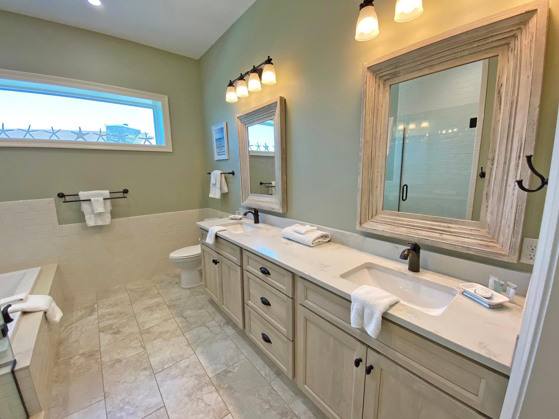 Ariola 1105  Emerald Oasis 50