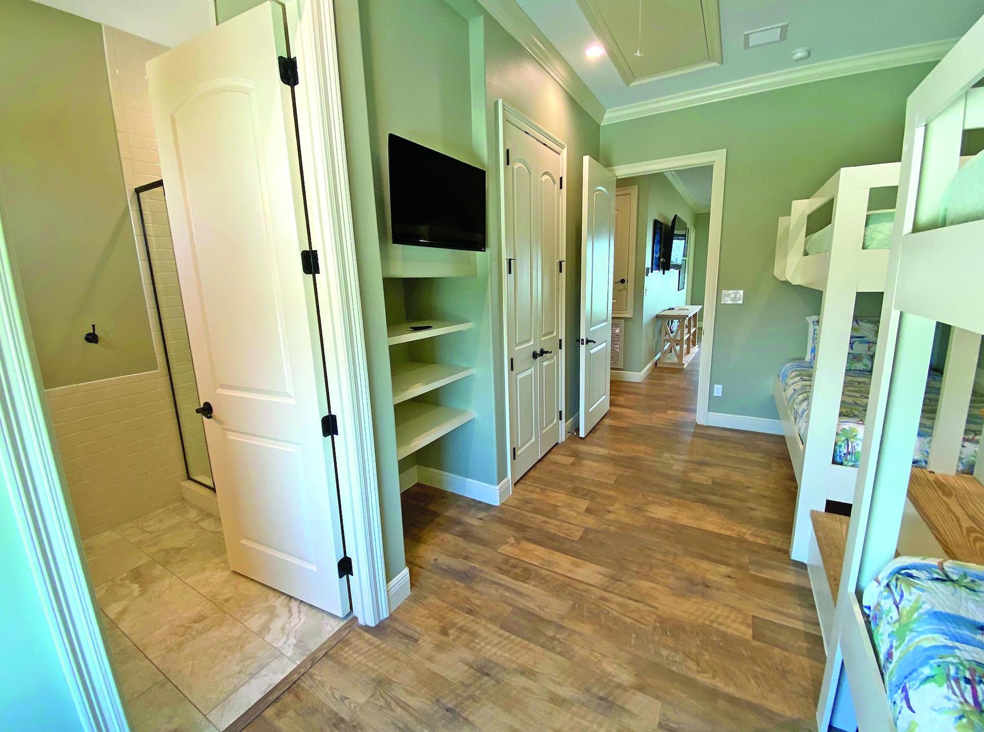 Ariola 1105  Emerald Oasis 57