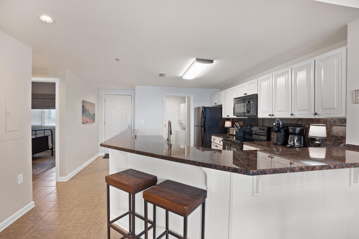 Beach Club Doral 807 7