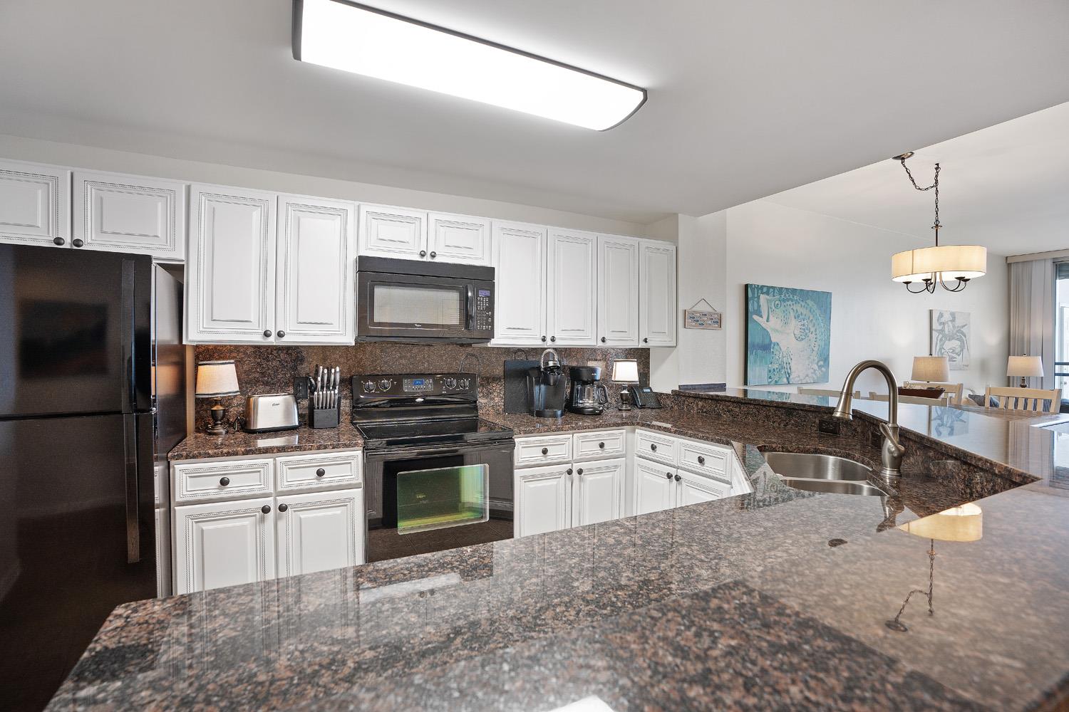 Beach Club Doral 807 9