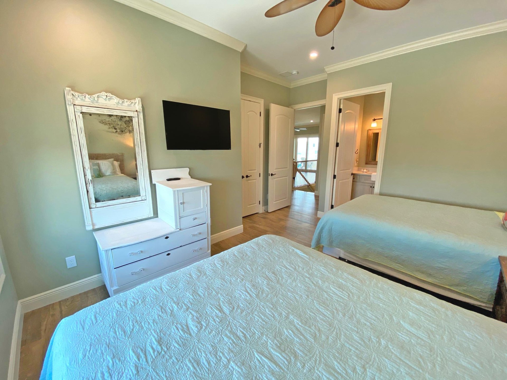 Ariola 1105  Emerald Oasis 68