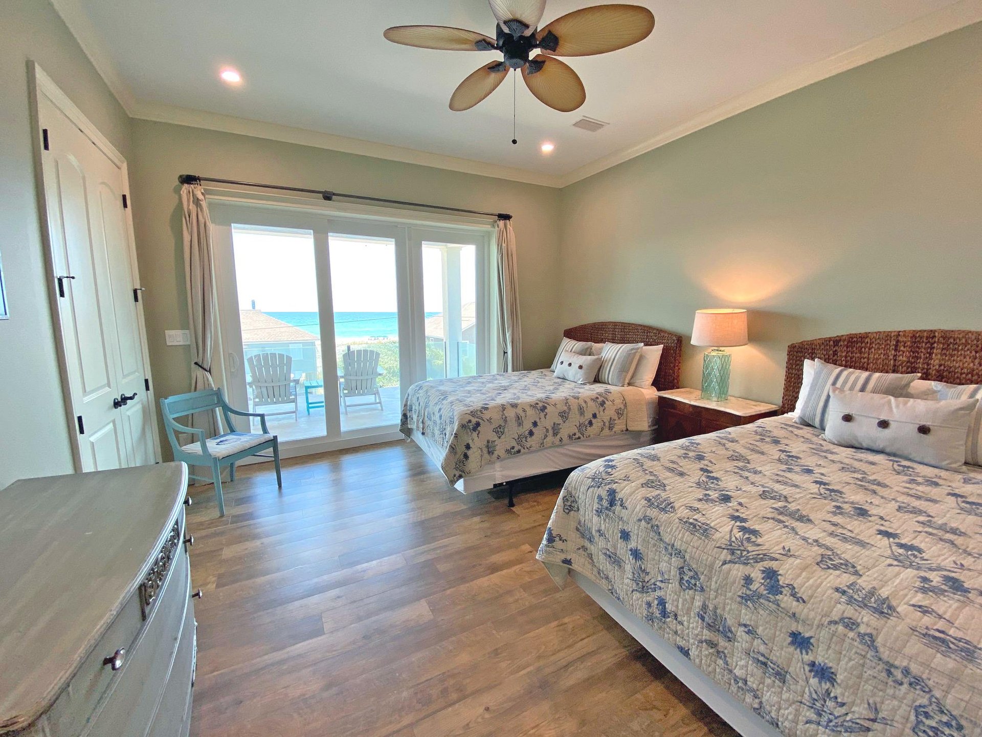 Ariola 1105  Emerald Oasis 72