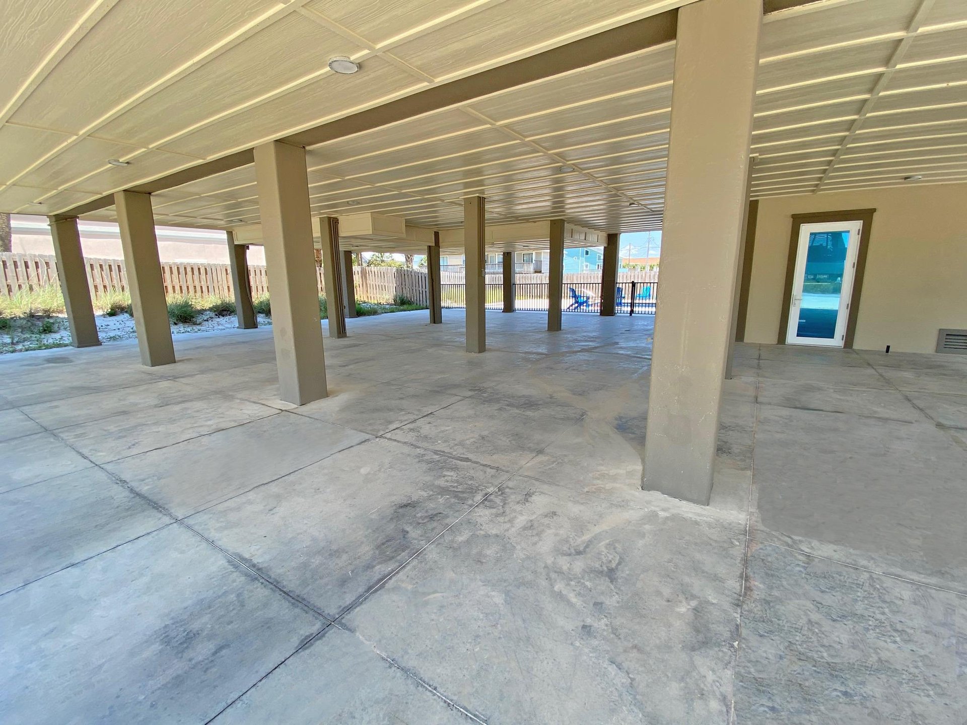 Ariola 1105  Emerald Oasis 79