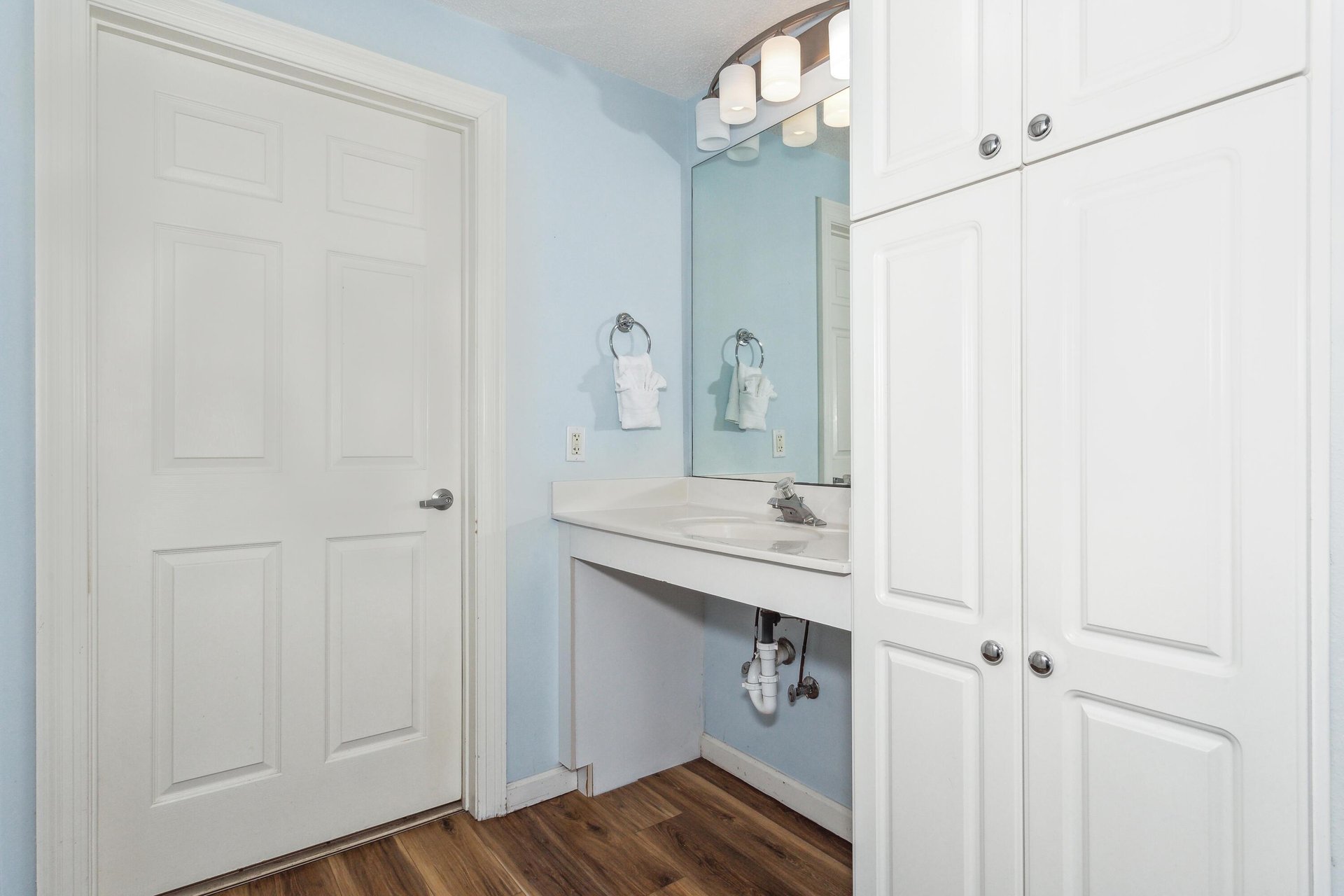 The Pearl of Navarre 1303  SeaGem 22