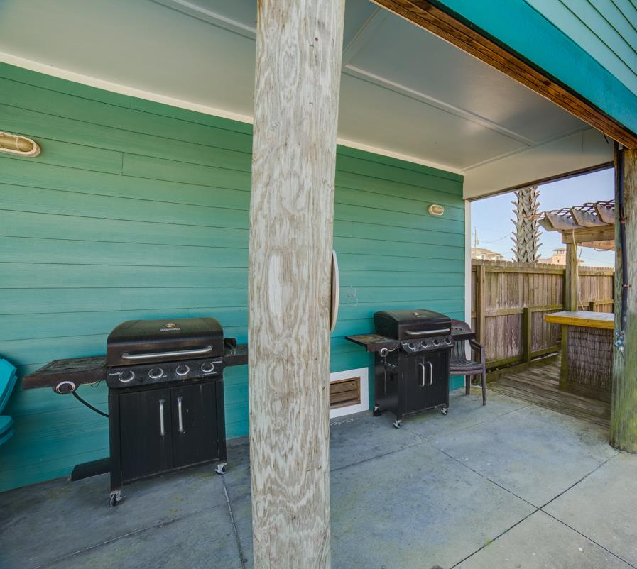 Ariola 1311  The Dolphin House 63