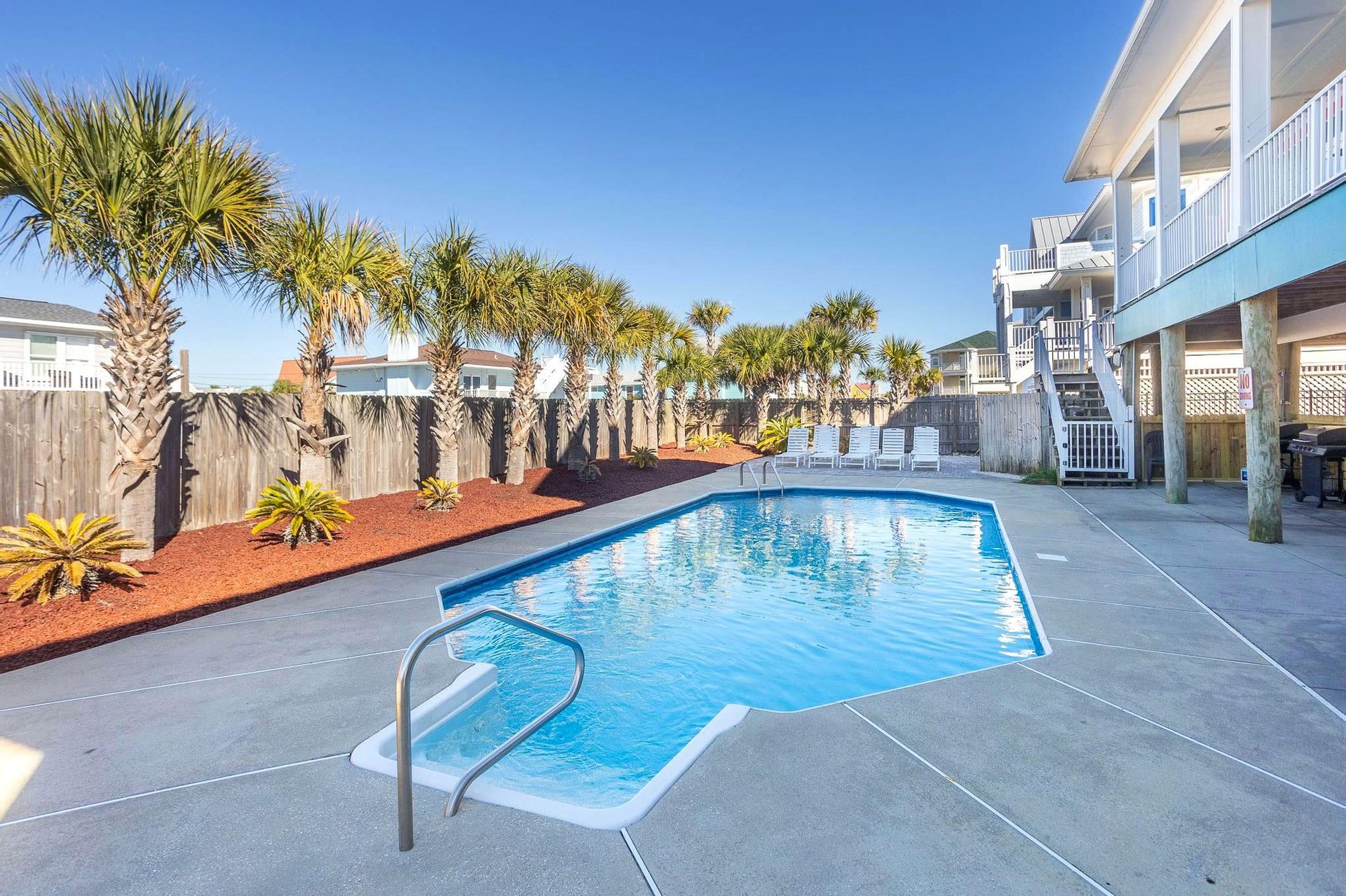 Ariola 1311  The Dolphin House 66