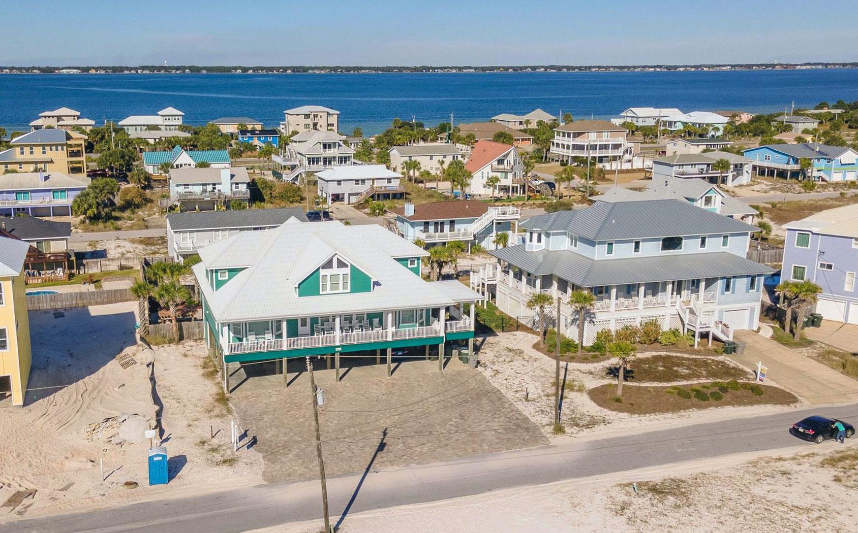 Ariola 1311  The Dolphin House 73