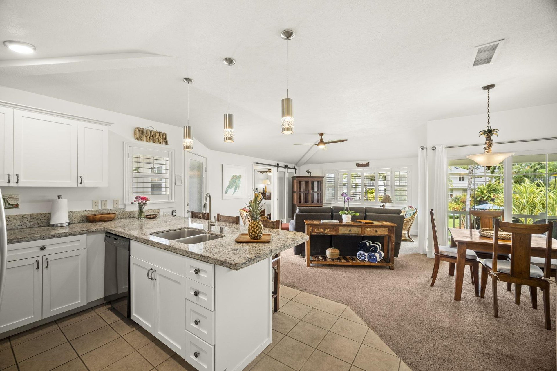 Open floor plan to gather and enjoy