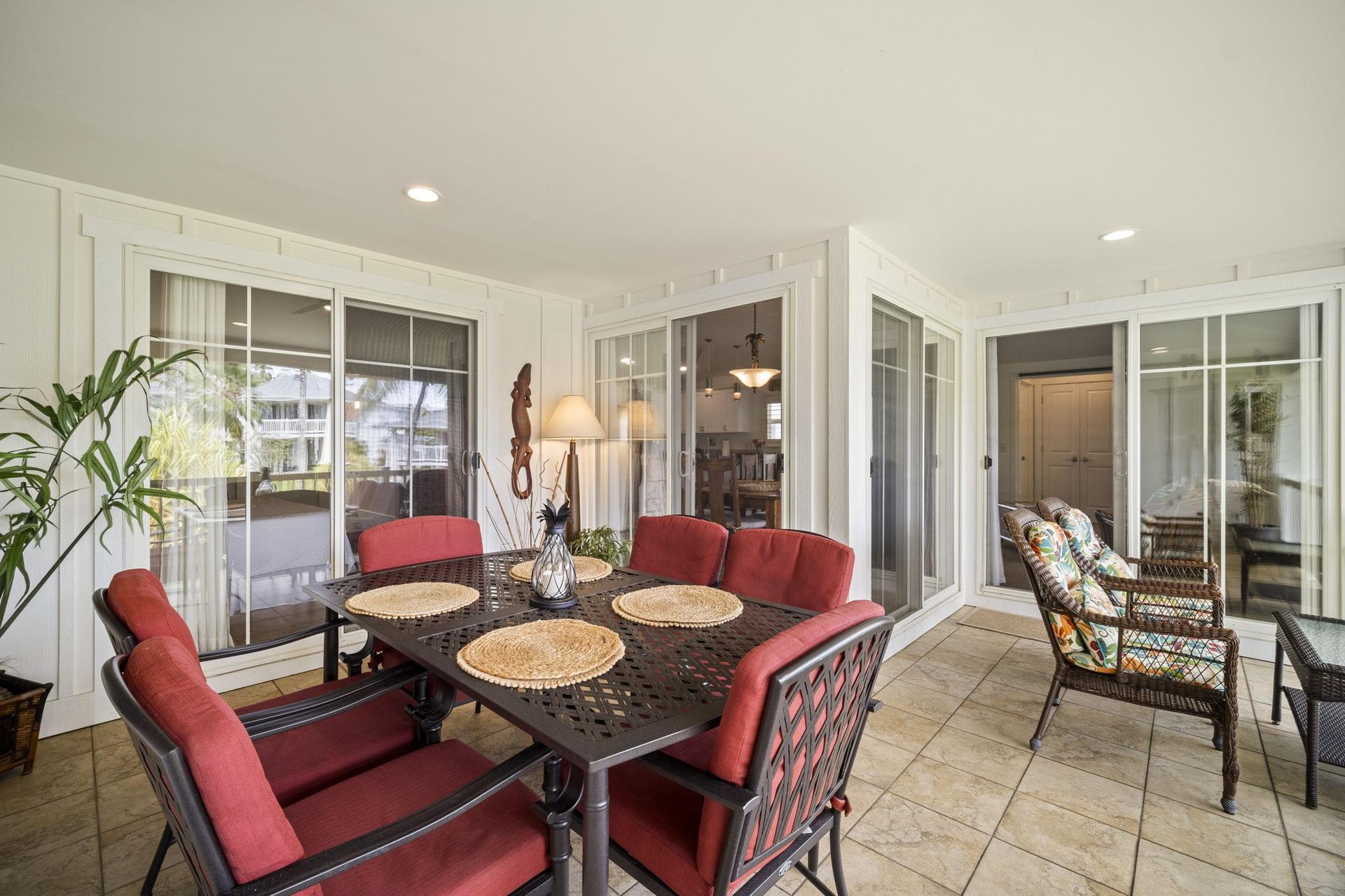 A gorgeous lanai