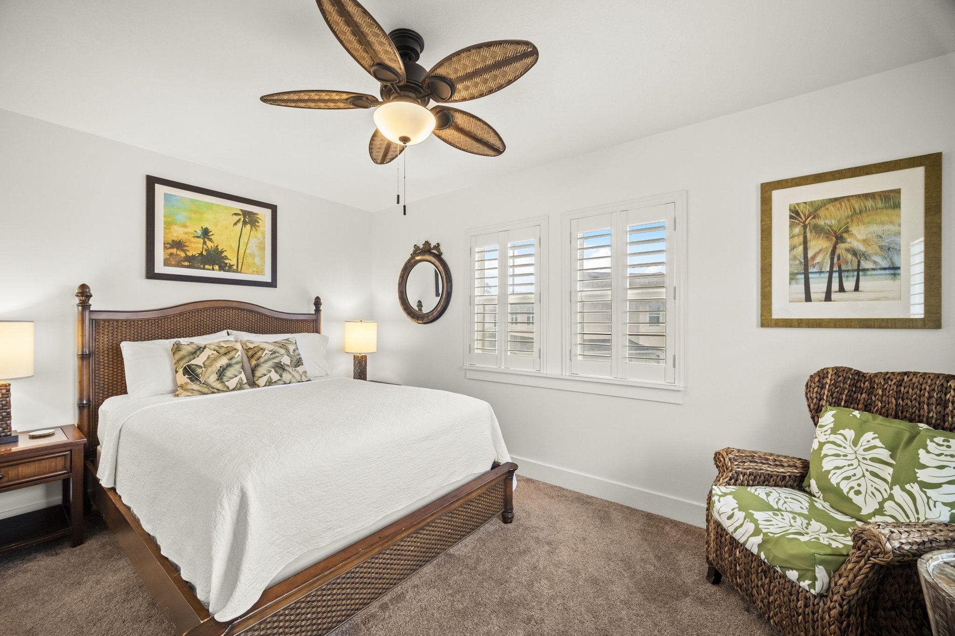 Queen Bed in 2nd guest room