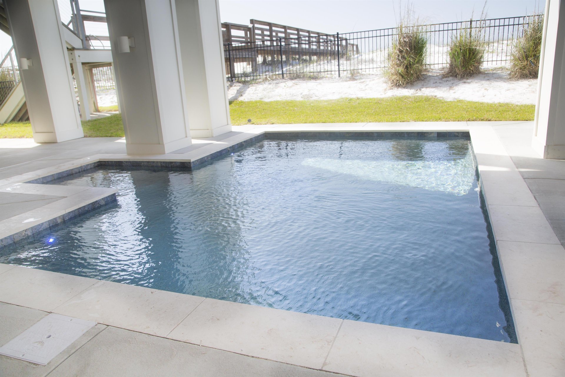 Ariola 906  Salty Kisses 4