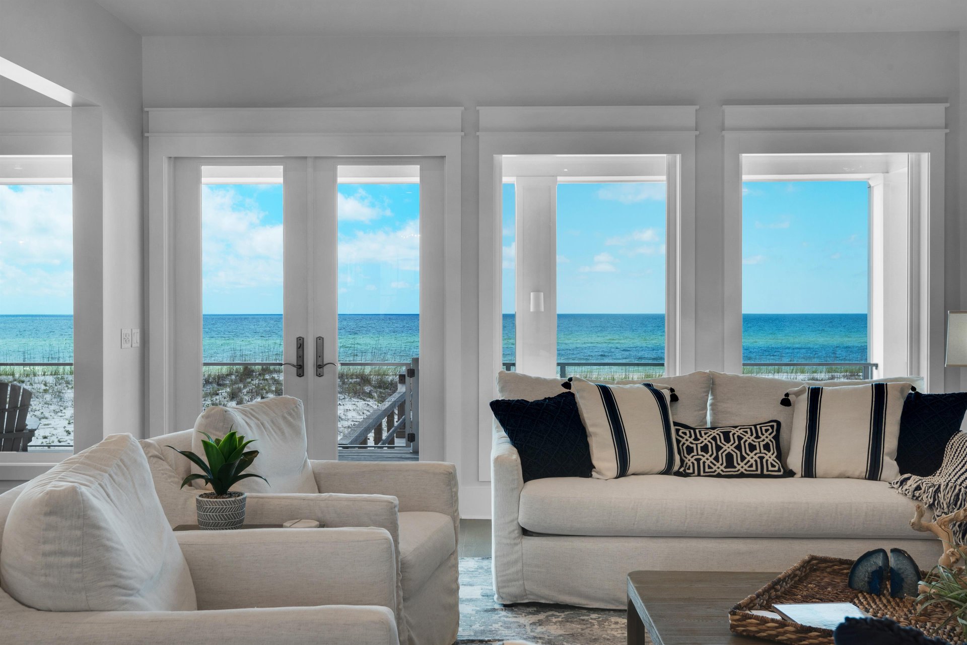 Ariola 906  Salty Kisses 11