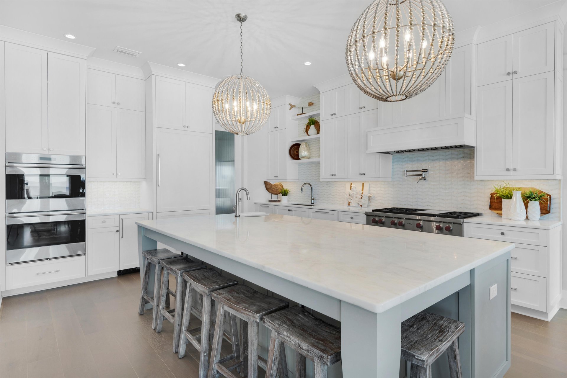 Ariola 906  Salty Kisses 17