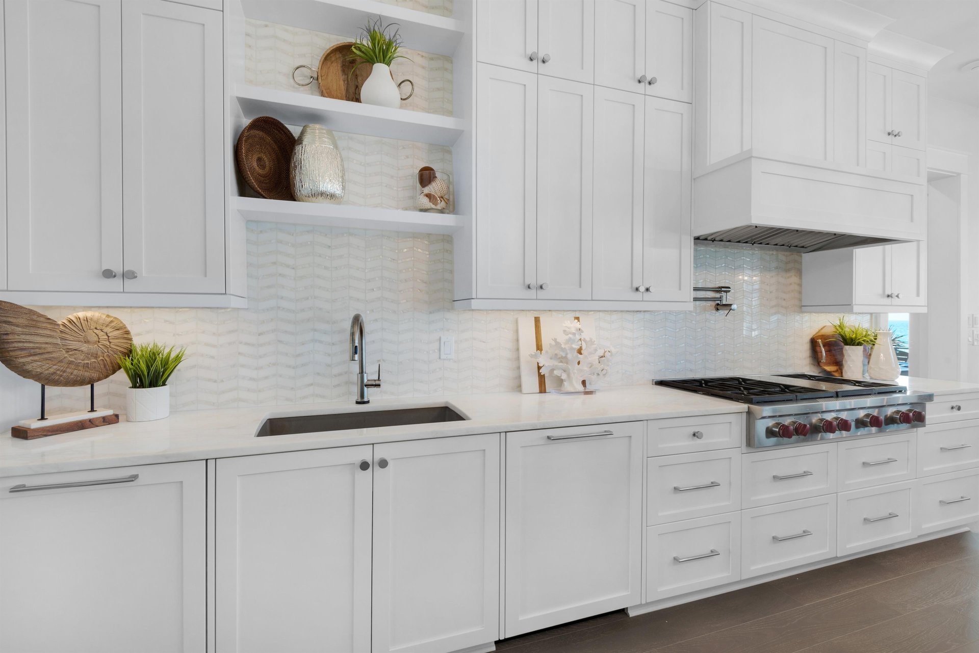 Ariola 906  Salty Kisses 18