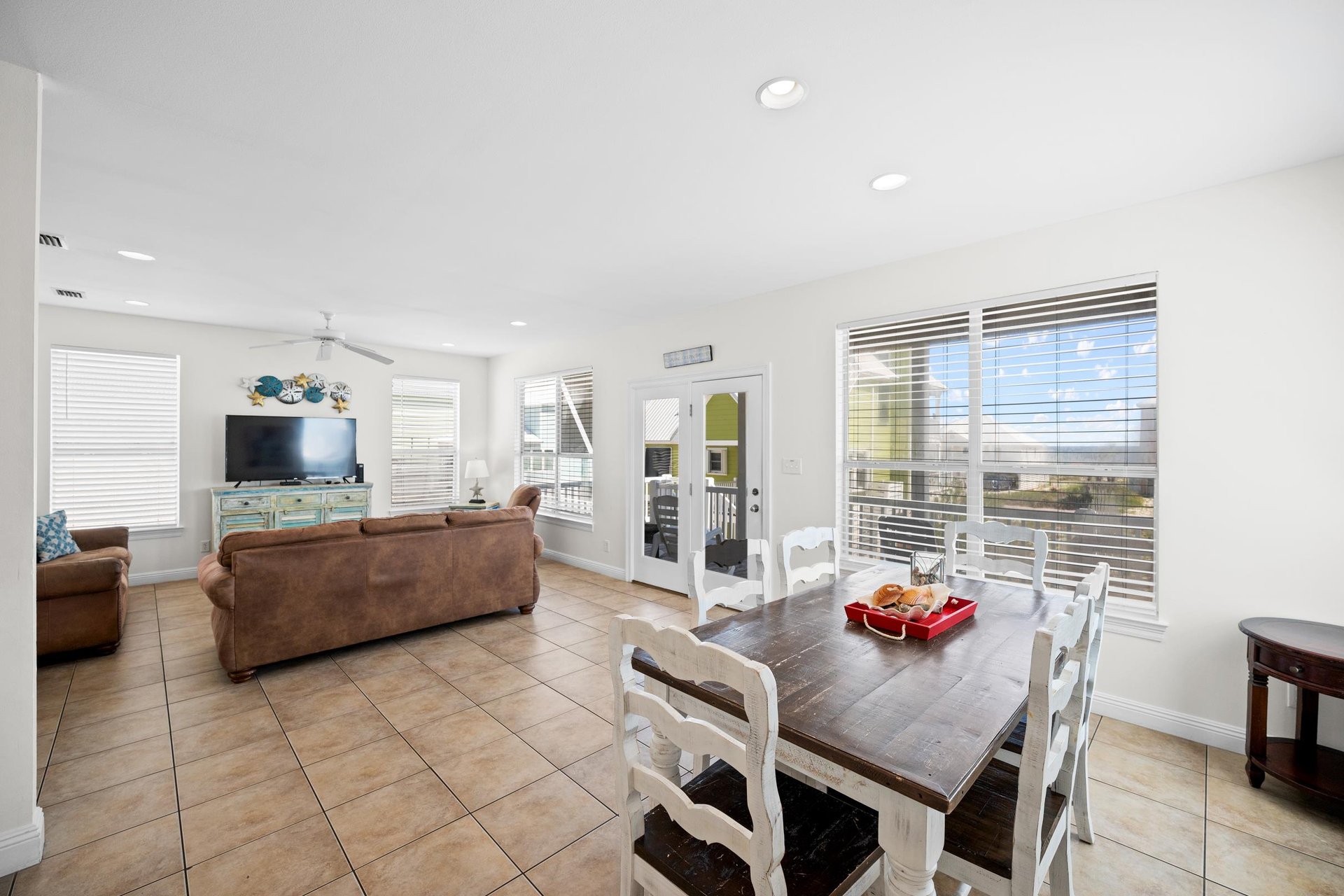 Chill Out  Signature Properties  Fort Morgan, AL