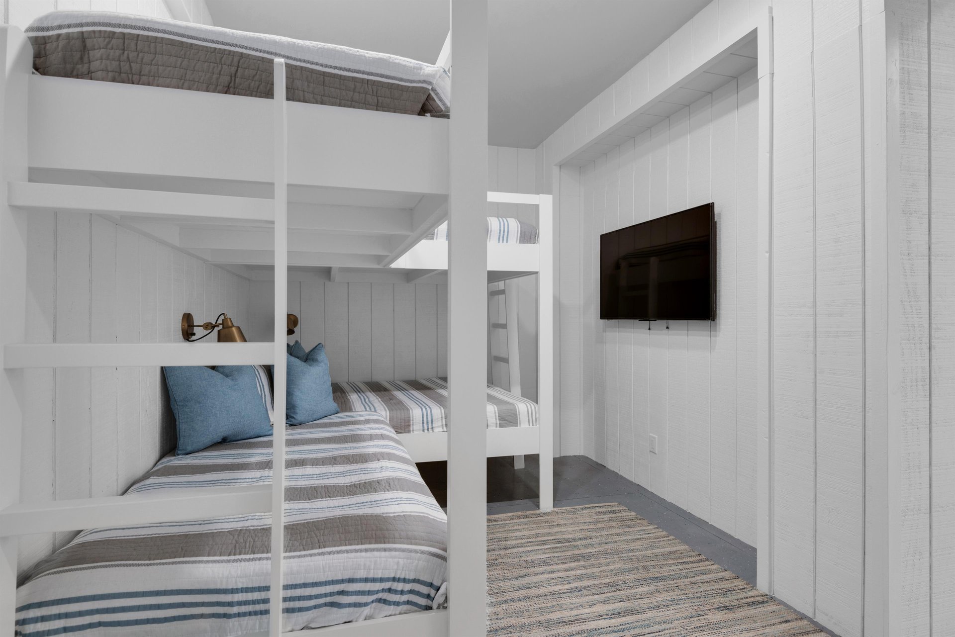 Ariola 906  Salty Kisses 41