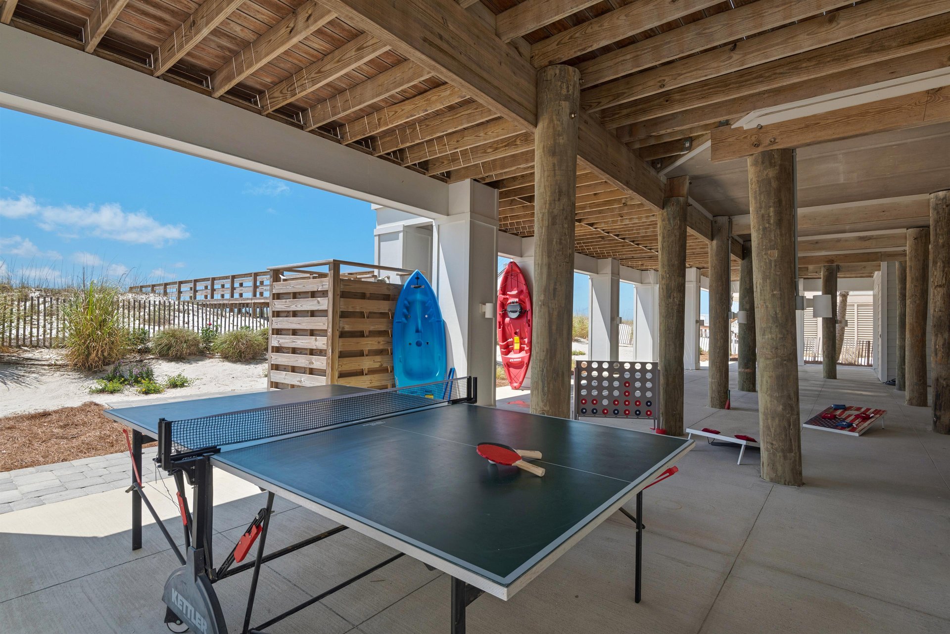 Ariola 906  Salty Kisses 45