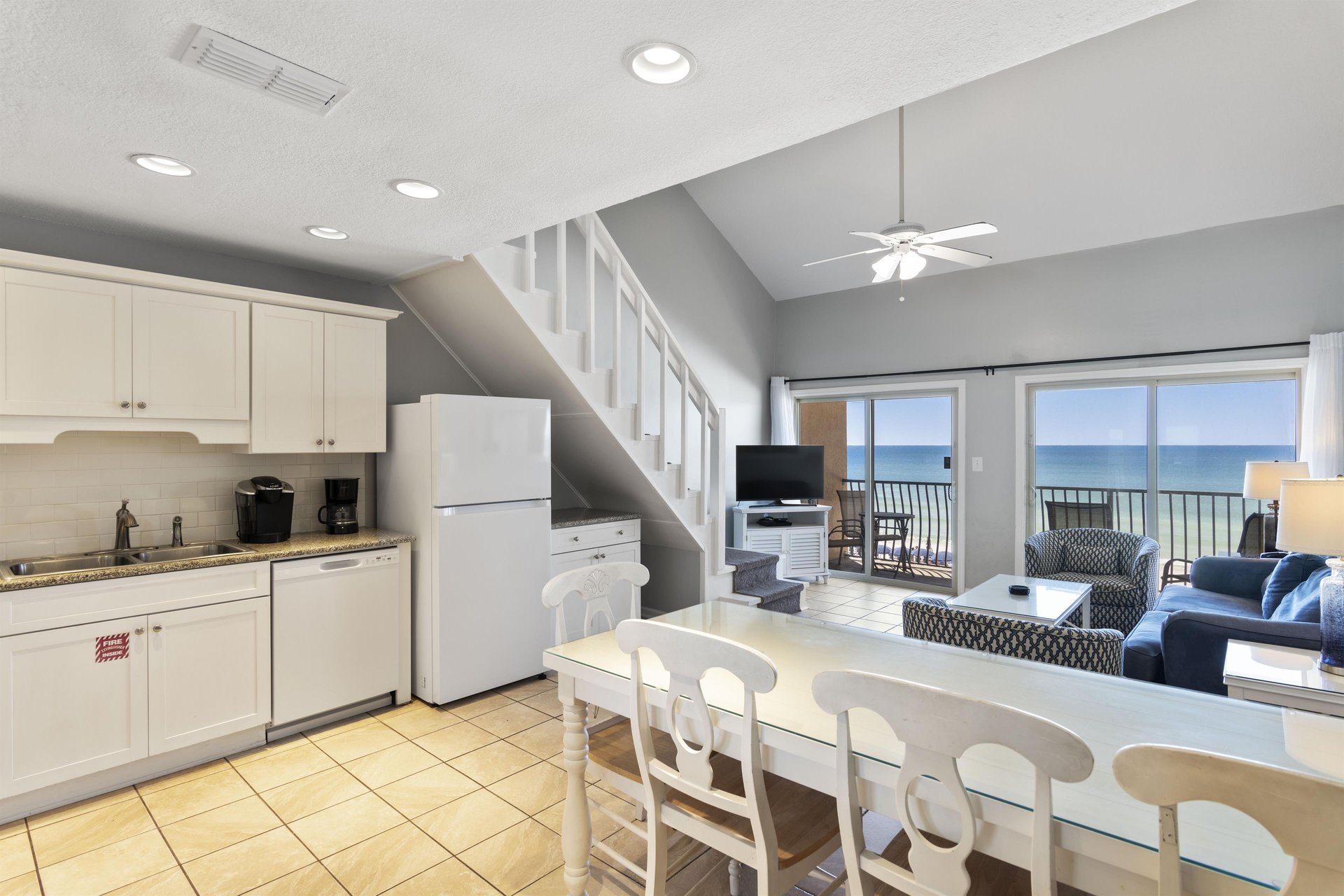 Coral Reef Club 48 8