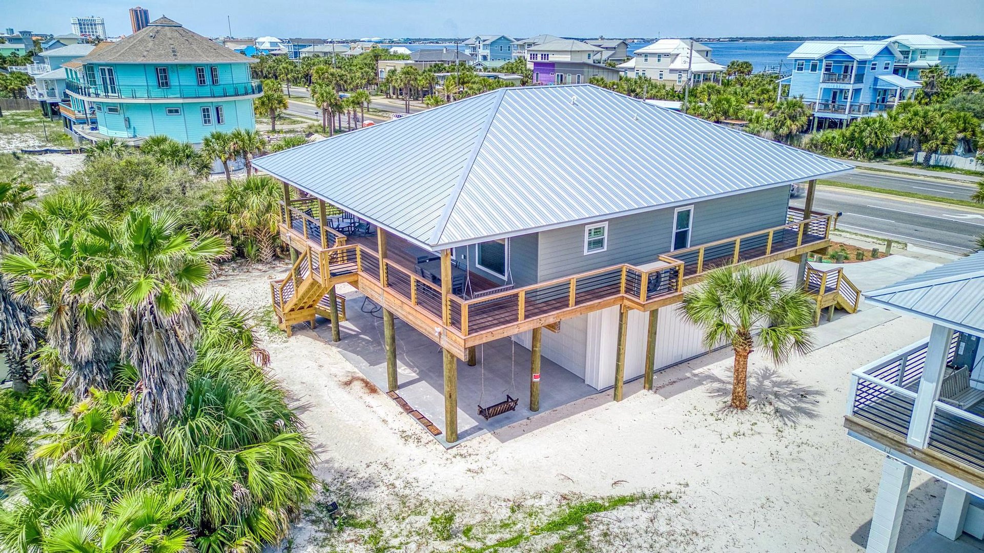 Via De Luna 220  Spanish Moss 35