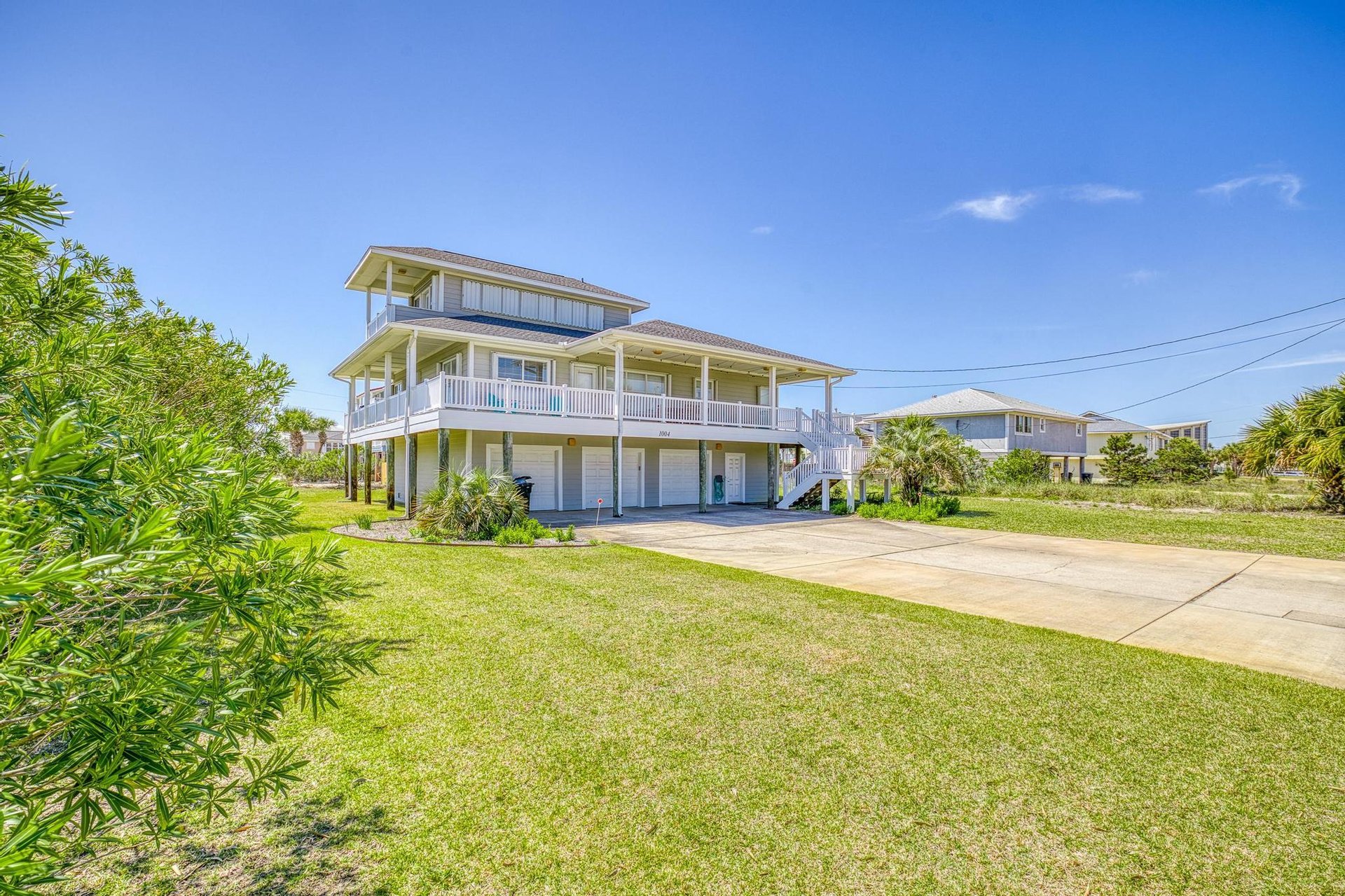 Via De Luna 1004  The Roost 36