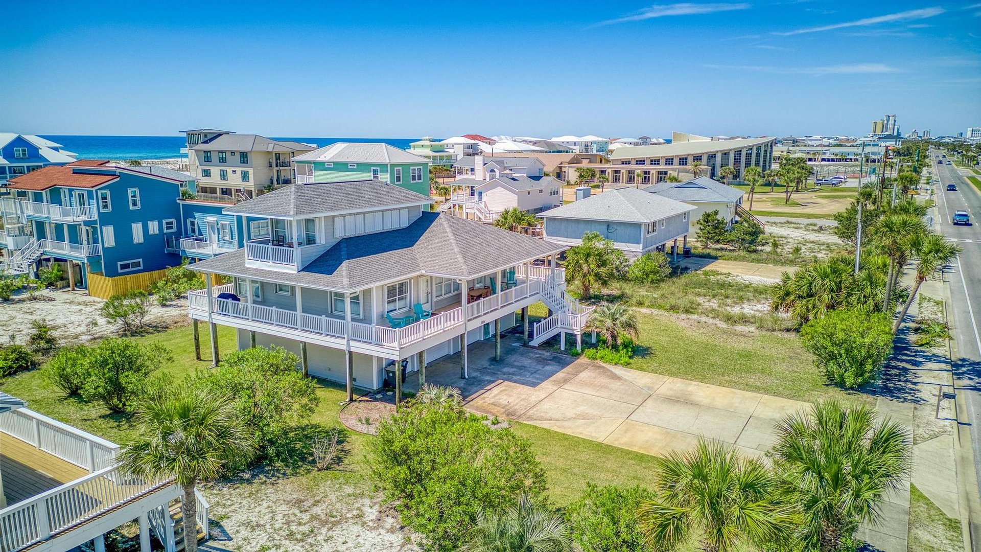 Via De Luna 1004  The Roost 43